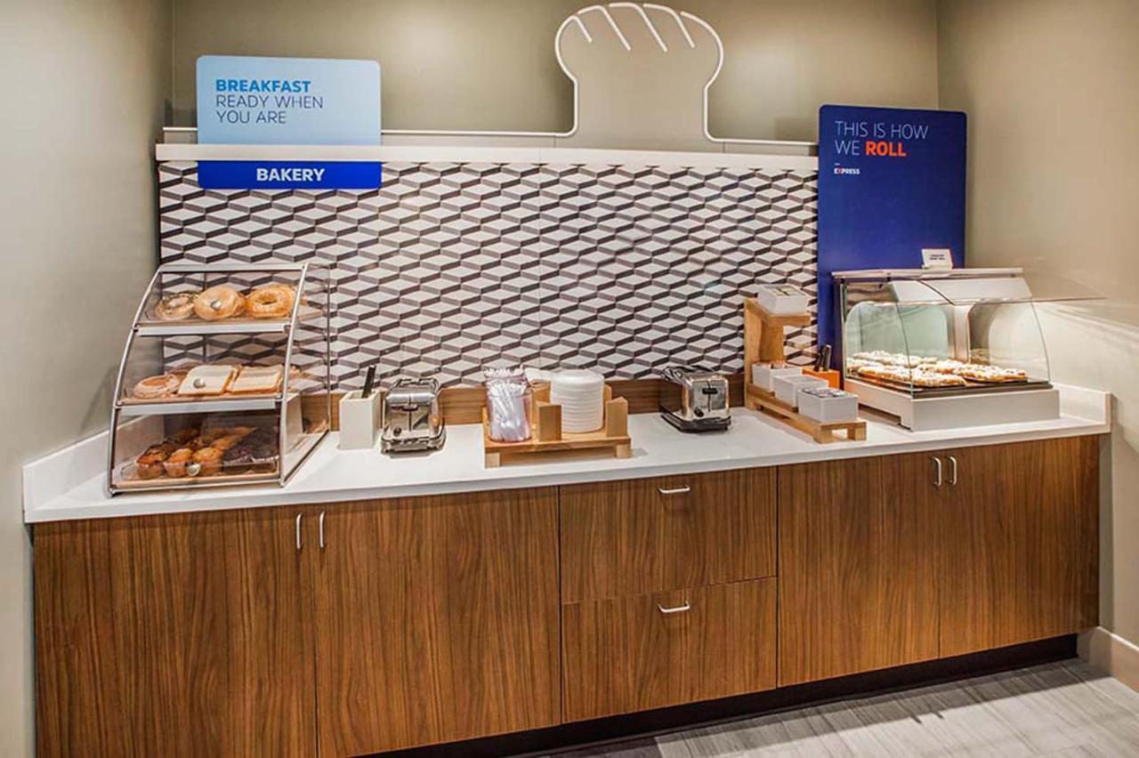 Holiday Inn Express Hotel & Suites Hot Springs By Ihg Extérieur photo