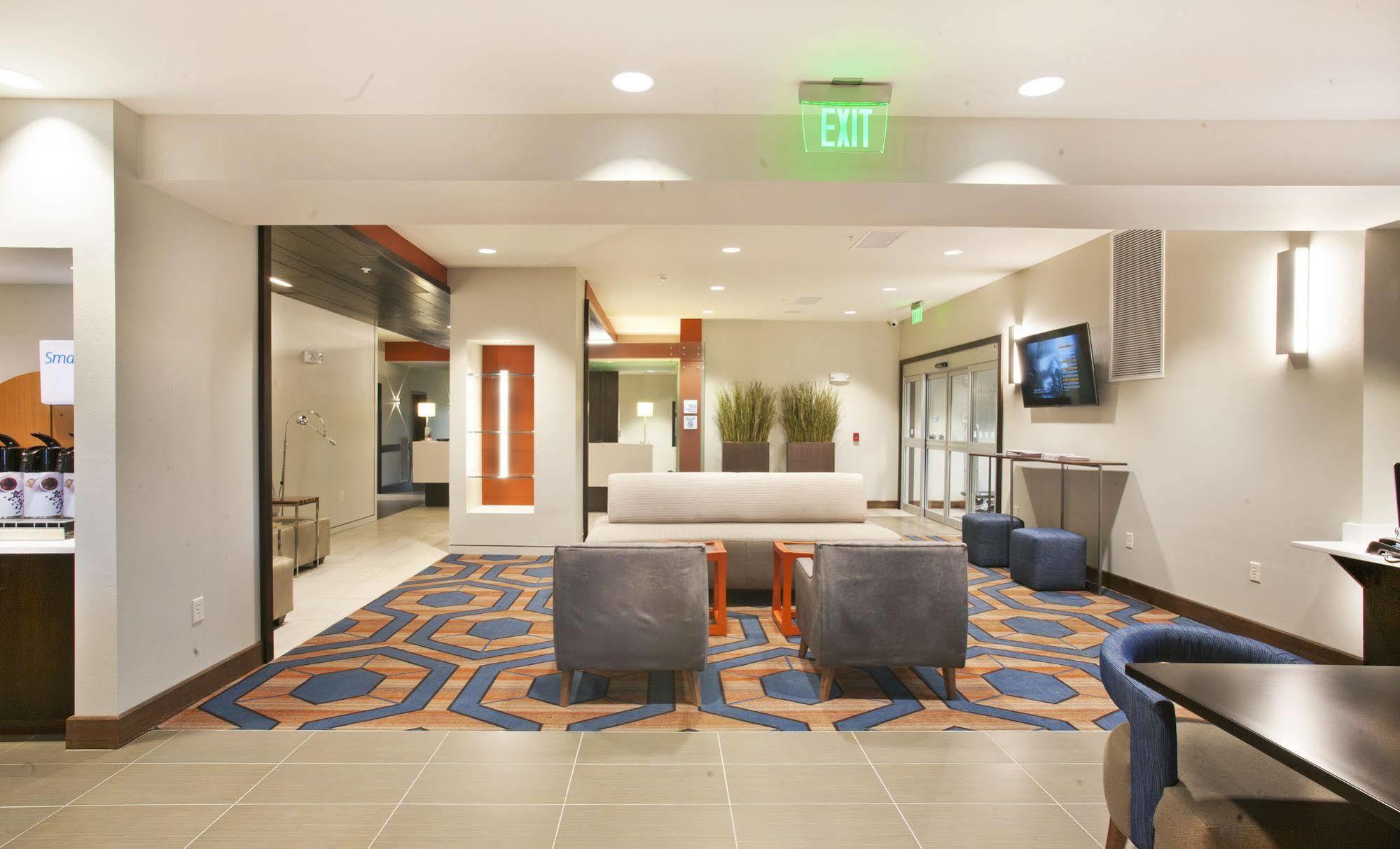 Holiday Inn Express Hotel & Suites Hot Springs By Ihg Extérieur photo